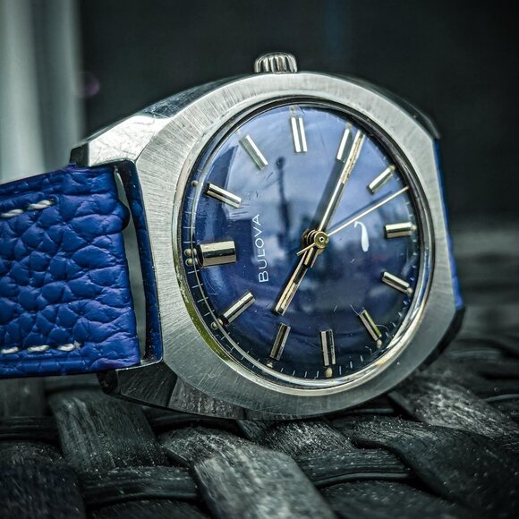 Vintage Bulova Sea King Watch Blue Dial Leather Strap - Picture 8 of 8